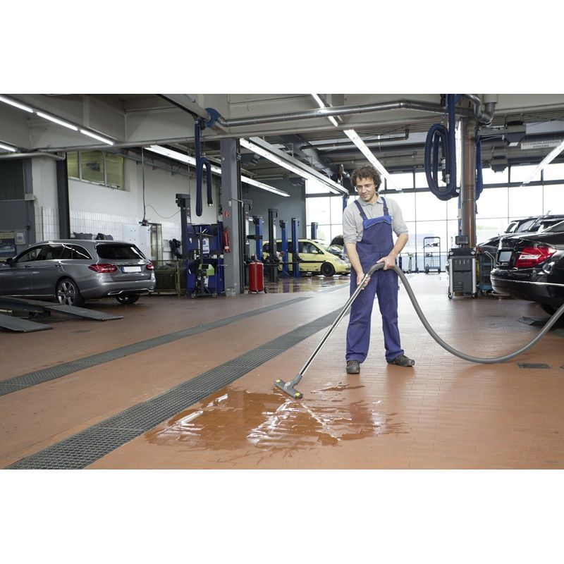 ПРАХОСМУКАЧКА ЗА СУХО И МОКРО ПОЧИСТВАНЕ KARCHER  NT 65/2 Ap Me